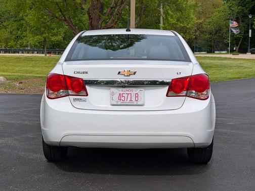 Summit White 2014 Chevrolet Cruze 1LT