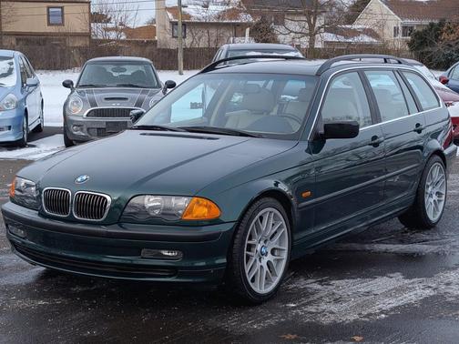 2001 BMW 325 325i Wagon