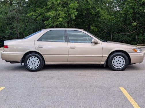 1998 Toyota Camry LE