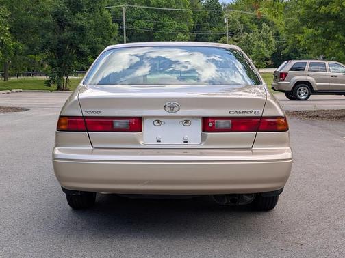 1998 Toyota Camry LE