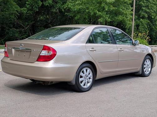2002 Toyota Camry LE V6