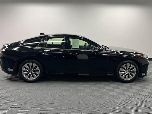 2021 Toyota Mirai Base