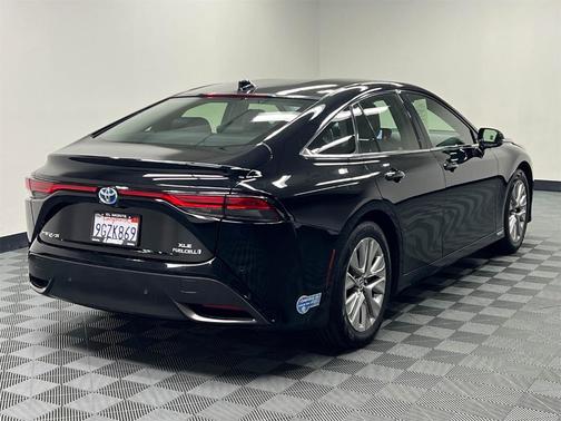 2021 Toyota Mirai Base
