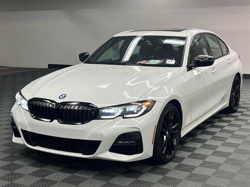 2022 BMW 330 330i