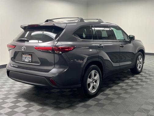 2021 Toyota Highlander L