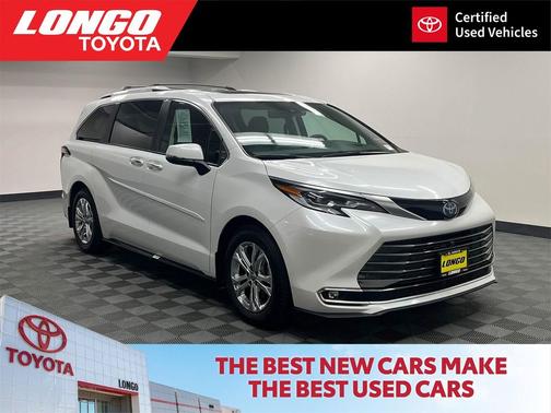 2023 Toyota Sienna Platinum 7 Passenger
