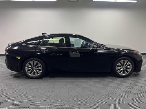 2023 Toyota Mirai Base