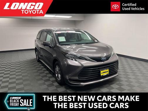 2024 Toyota Sienna LE