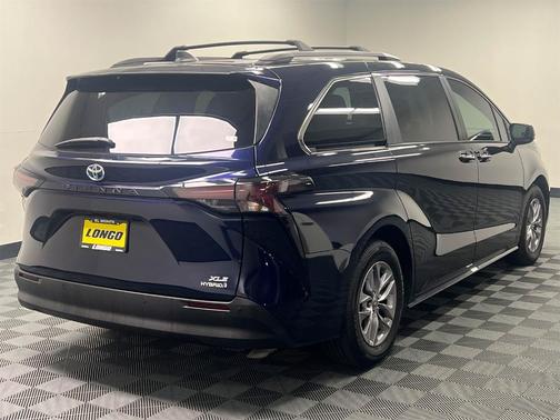 2023 Toyota Sienna XLE