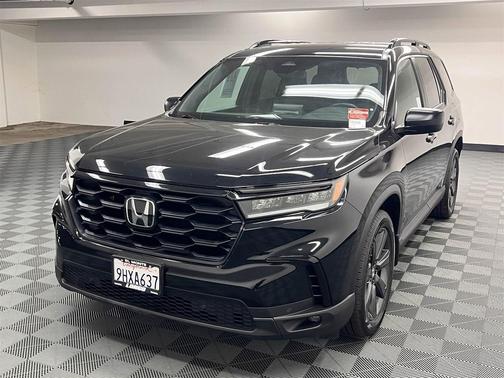 2023 Honda Pilot AWD Sport