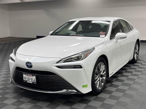 2022 Toyota Mirai Base