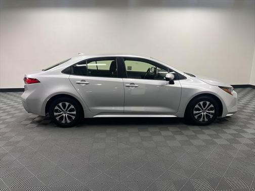 2022 Toyota Corolla Hybrid LE