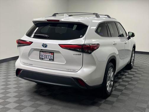 2023 Toyota Highlander Hybrid Limited