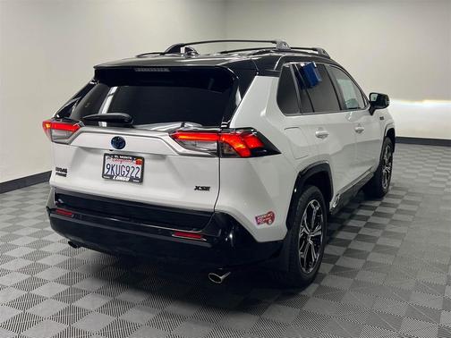 2024 Toyota RAV4 Prime XSE