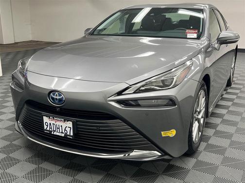 2022 Toyota Mirai Base