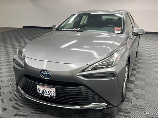 2022 Toyota Mirai Base