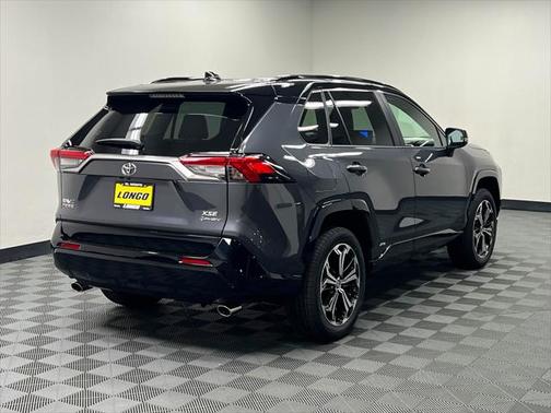 2025 Toyota RAV4 Hybrid SE