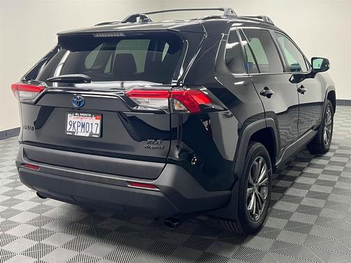 2024 Toyota RAV4 Hybrid XLE Premium