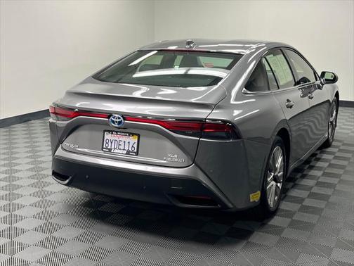 2021 Toyota Mirai Base