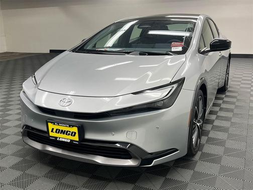 2024 Toyota Prius XLE