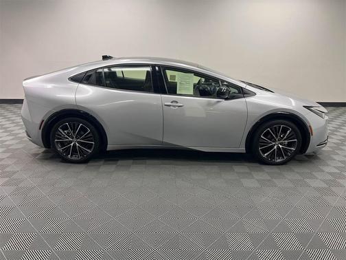 2024 Toyota Prius XLE