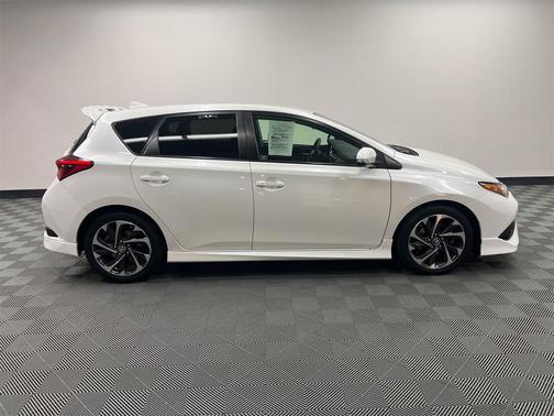 2017 Toyota Corolla iM Base