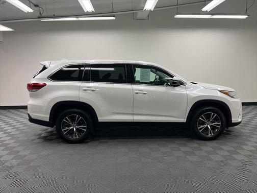 2019 Toyota Highlander LE Plus