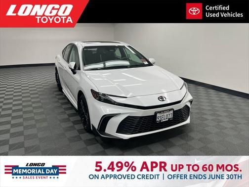 2025 Toyota Camry SE
