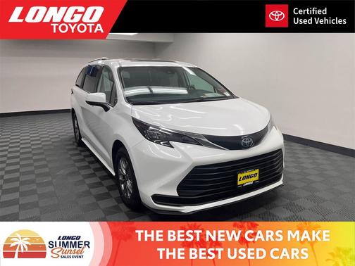 2024 Toyota Sienna LE