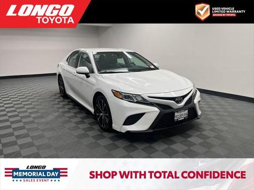 2020 Toyota Camry SE