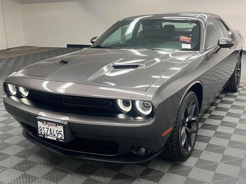 2020 Dodge Challenger SXT