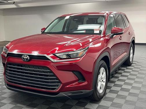 2025 Toyota Highlander Hybrid LE