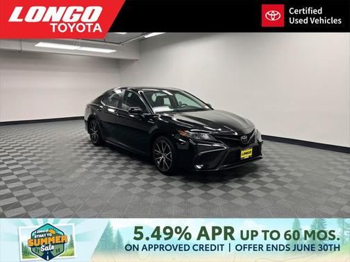 2024 Toyota Camry SE