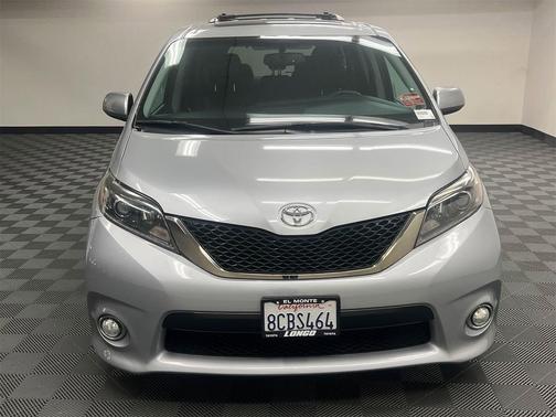 2017 Toyota Sienna SE Premium