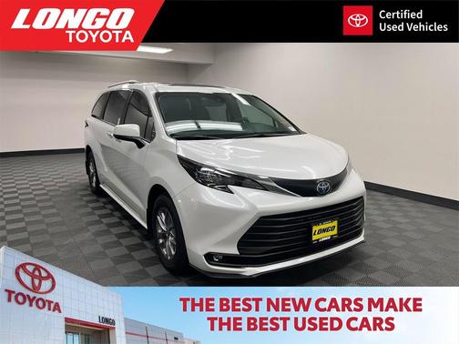 2025 Toyota Sienna XLE