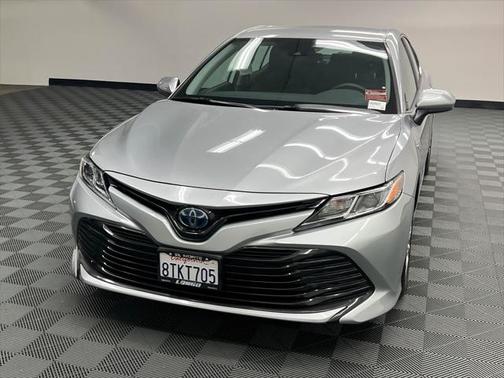 2020 Toyota Camry LE