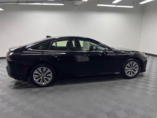 2022 Toyota Mirai Base