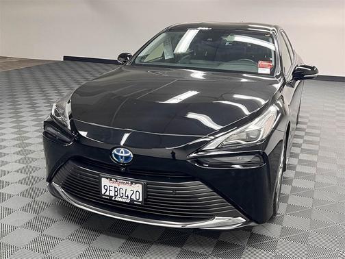 2022 Toyota Mirai Base