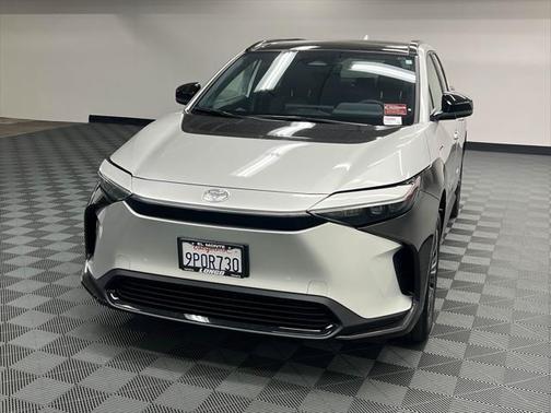 2024 Toyota bZ4X XLE
