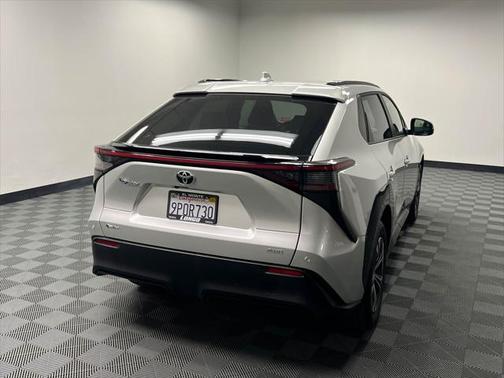 2024 Toyota bZ4X XLE