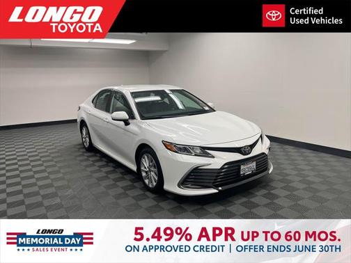 2022 Toyota Camry LE