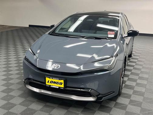 2024 Toyota Prius XLE