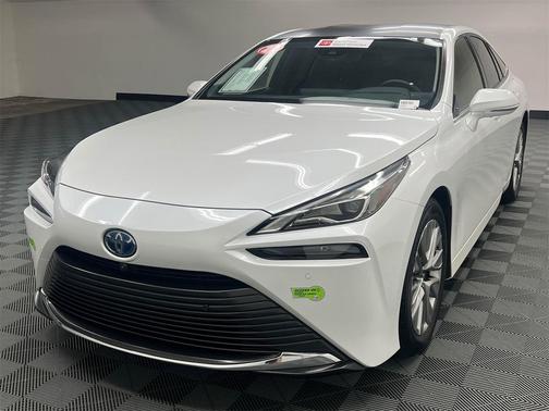 2022 Toyota Mirai Base