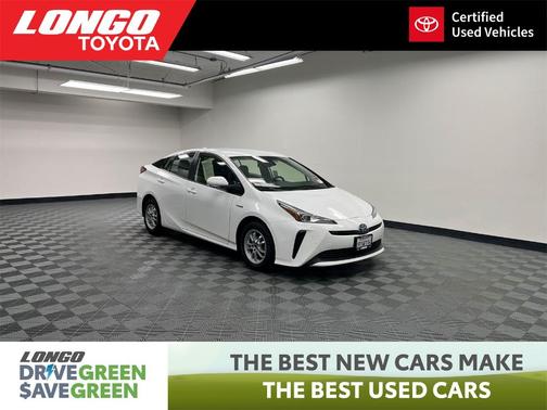 2022 Toyota Prius LE