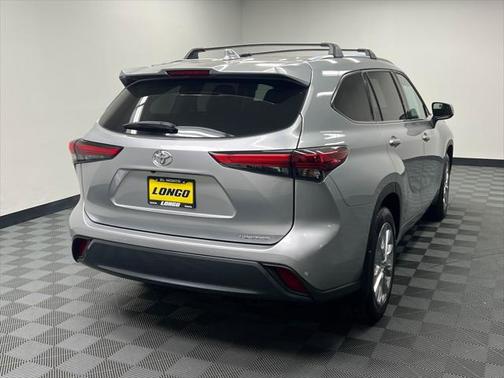2022 Toyota Highlander Limited