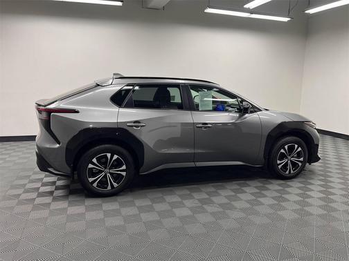 2024 Toyota bZ4X XLE
