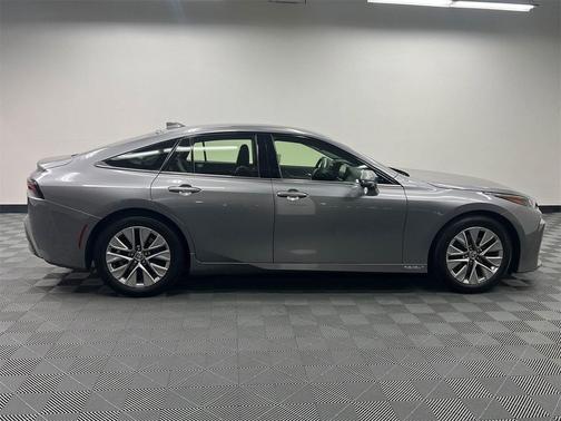 2021 Toyota Mirai Base