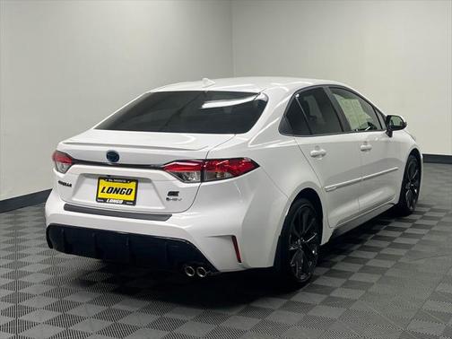 2025 Toyota Corolla Hybrid SE