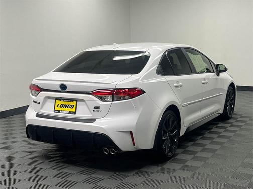 2025 Toyota Corolla Hybrid SE