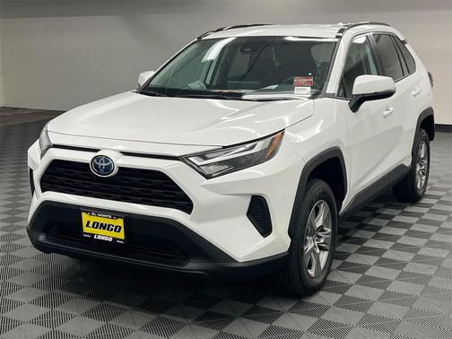 2024 Toyota RAV4 Hybrid XLE